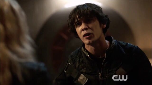 File:The 100 4x11 Bellamy.jpg