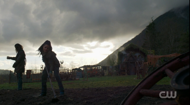 File:OctaviaIlian4x09.png