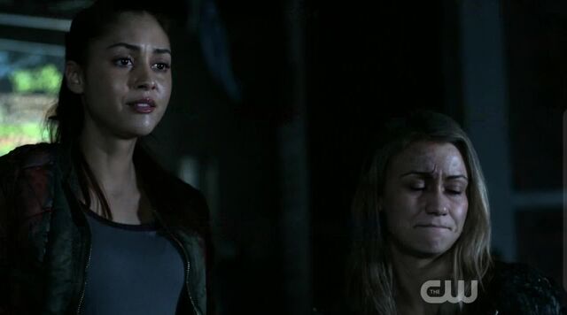 File:Raven&Harper2 3x16.jpg