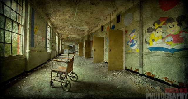 File:West-park-asylum-C-vivecakohphotography.co .uk .png