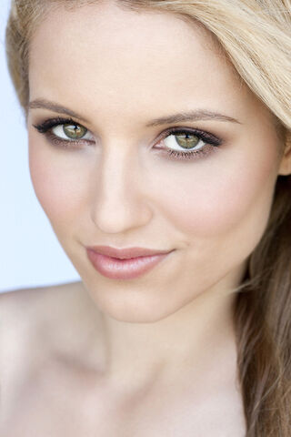 File:Mia Schmidt.jpg