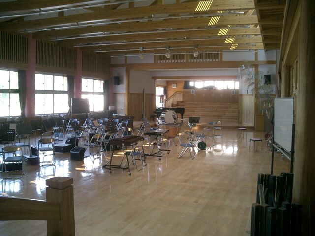 File:Music room.jpg