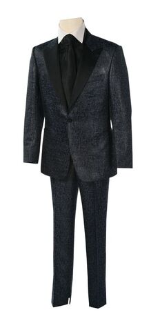 File:CaesarSuit.jpg