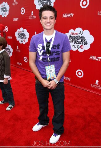 File:Josh Hutcherson- 0410hq013.jpg
