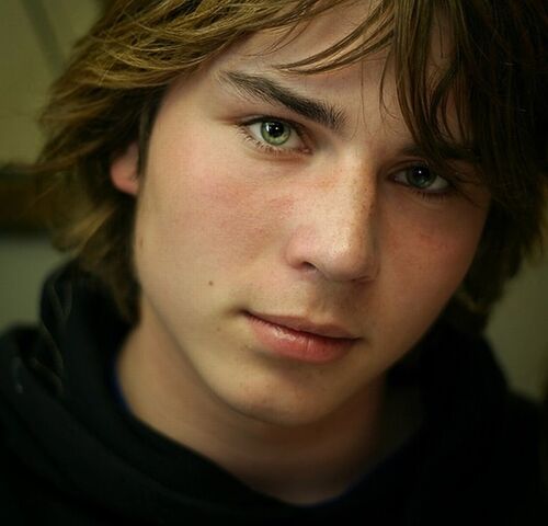 File:District 8 boy(1).jpg