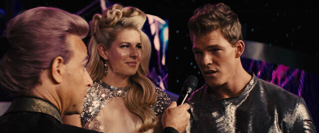 File:Catchingfire 06073.jpg