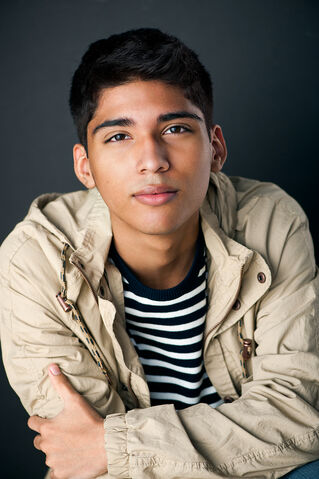 File:Michael Garza.jpeg
