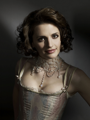 File:Simone Renoir promotional.png
