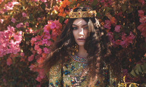 Lorde-Shot-2013-11-12-at-10.33.17-AM-e1384272322726