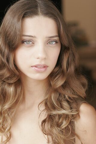 File:Angela-Sarafyan.jpg