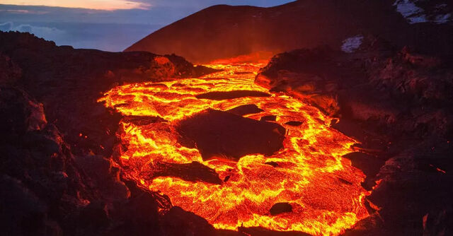 File:Lake of Fire.jpg