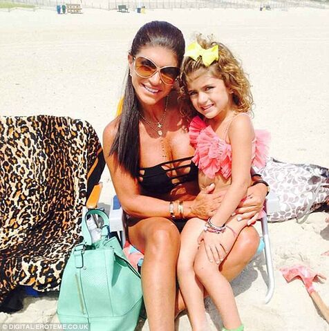 File:Audriana and Teresa Giudice.jpg