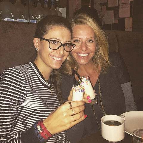 File:Lexi and Dina Manzo 6.jpg