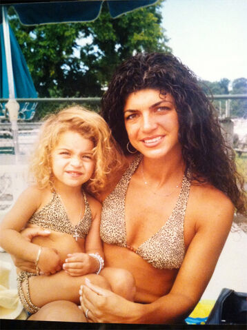 File:Gia and Teresa Giudice.jpg