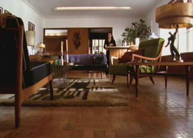 File:1x13 Sedona-apt.jpg