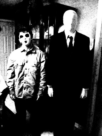 File:Slendermanimage---slender-man-and-masky-black-and-white-by-bobombdom-d5k09id-duobyns3.jpg