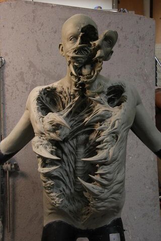 File:Komoda TheThing ClayTorsoHead.jpg