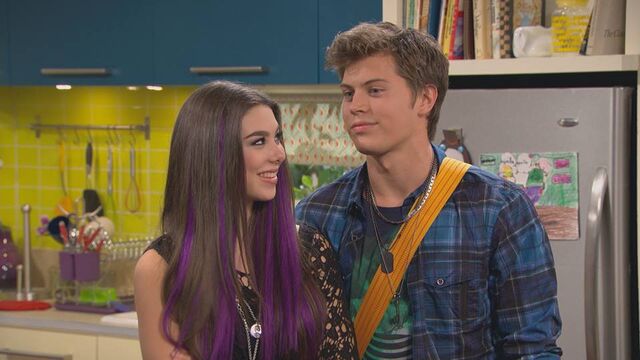 File:Pheebswillrockyouoysterandphoebe.jpg