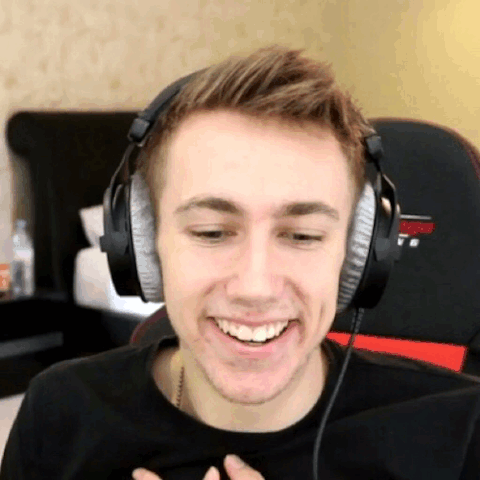 File:Tumblr ocl436BMku1vd5mn9o1 500.gif