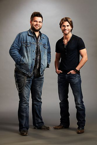 File:The Swon Brothers.png