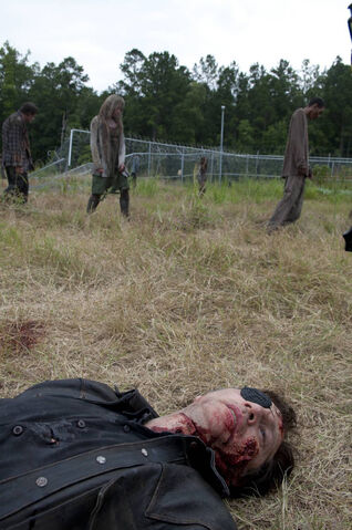 Archivo:Walking-Dead-408-03.jpg