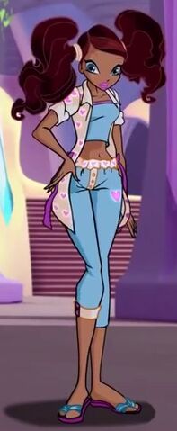 File:Aisha-Layla 5 Pajamas.jpg