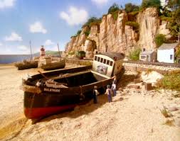 File:Bulstrode on a beach.jpg