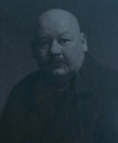 File:Harry Taylor (Mr. Lovett).jpg