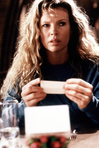 File:VickiWaiting.jpg