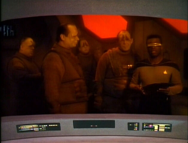 File:TNG2.17SamaritanSnare.jpg