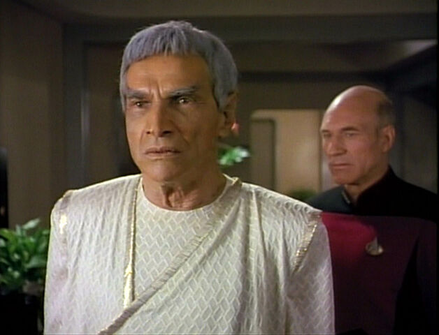 File:TNG3.23Sarek.jpg