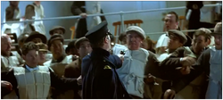 Lightoller pistolet.png