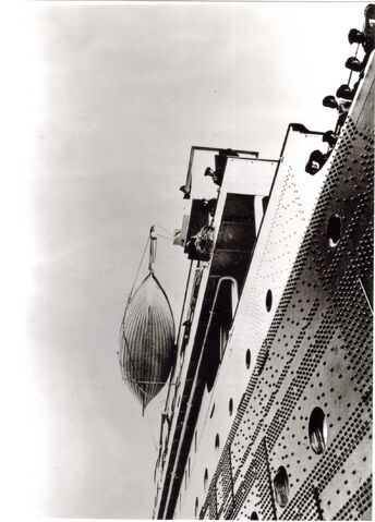 File:Captain Smith Lifeboat 1.jpg