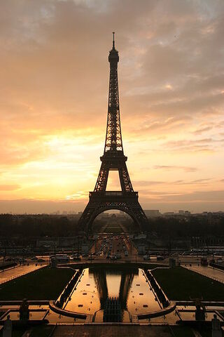 File:Eiffel.jpg