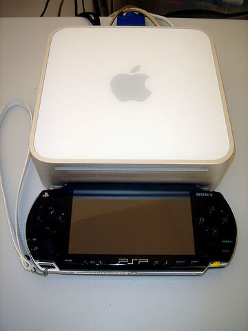 File:Mini and PSP.jpg