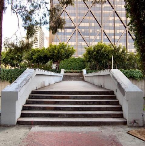 File:Hubbahideout80big500x50.jpg