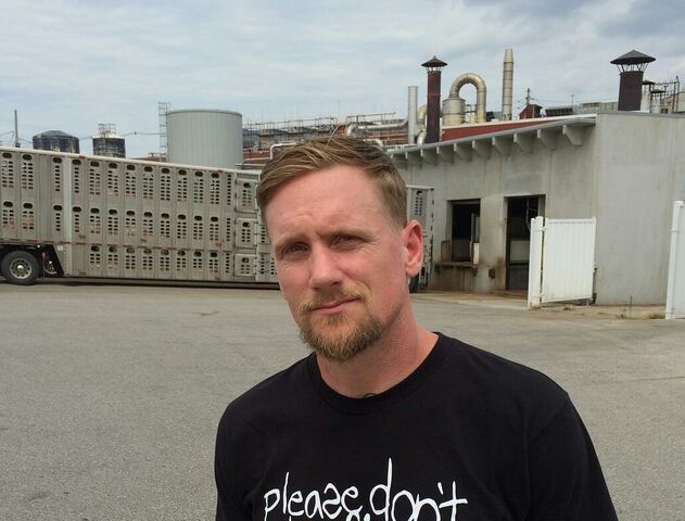File:Mike Vallely.jpg