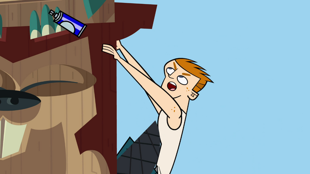 File:Zoey hit by can.png