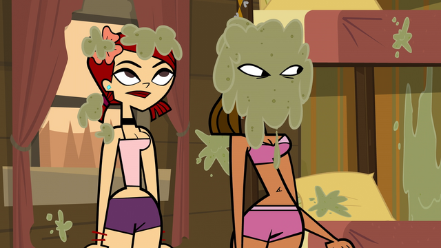 File:Alien courtney.png