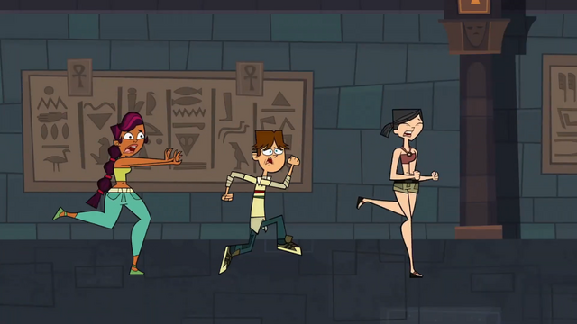 File:CodySierraHeatherRunAway.png