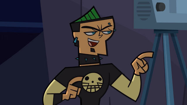 File:DuncanBondsWithGwen.png
