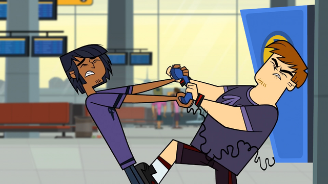 File:LorenzoChetFight.png