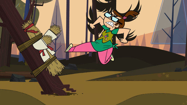 File:BethFlyingSpinKick1.png