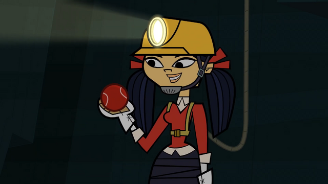 File:Kitty and a ball.png