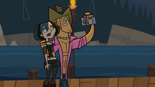 File:Gwenshocked.png