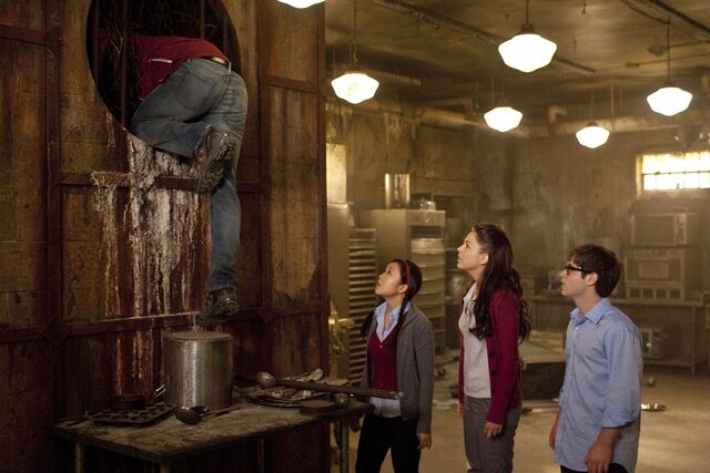 File:Tower-prep-s1e13-Fathers-01-1-.jpg