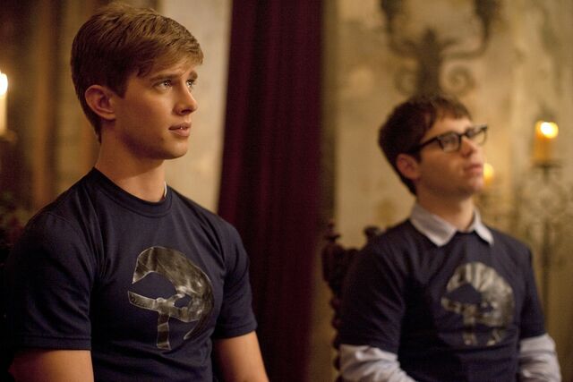 File:Tower-prep-s1e5-the-rooks-02-1-.jpg
