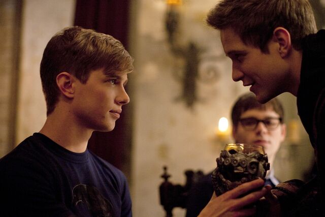 File:Tower-prep-s1e5-the-rooks-03-1-.jpg