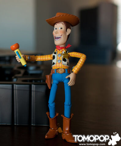 File:WoodyBuzz11a-550x.jpg