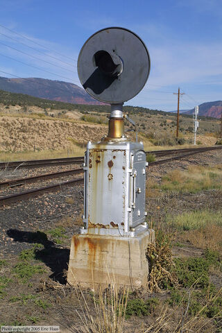 File:Abandoned Signal.jpg